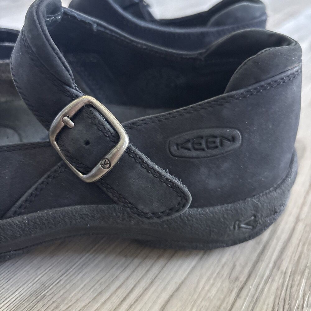 KEEN Mary Jane Black Suede Leather Utility Flats Shoes Comfort Women's Size 7.5 - Picture 2 of 9
